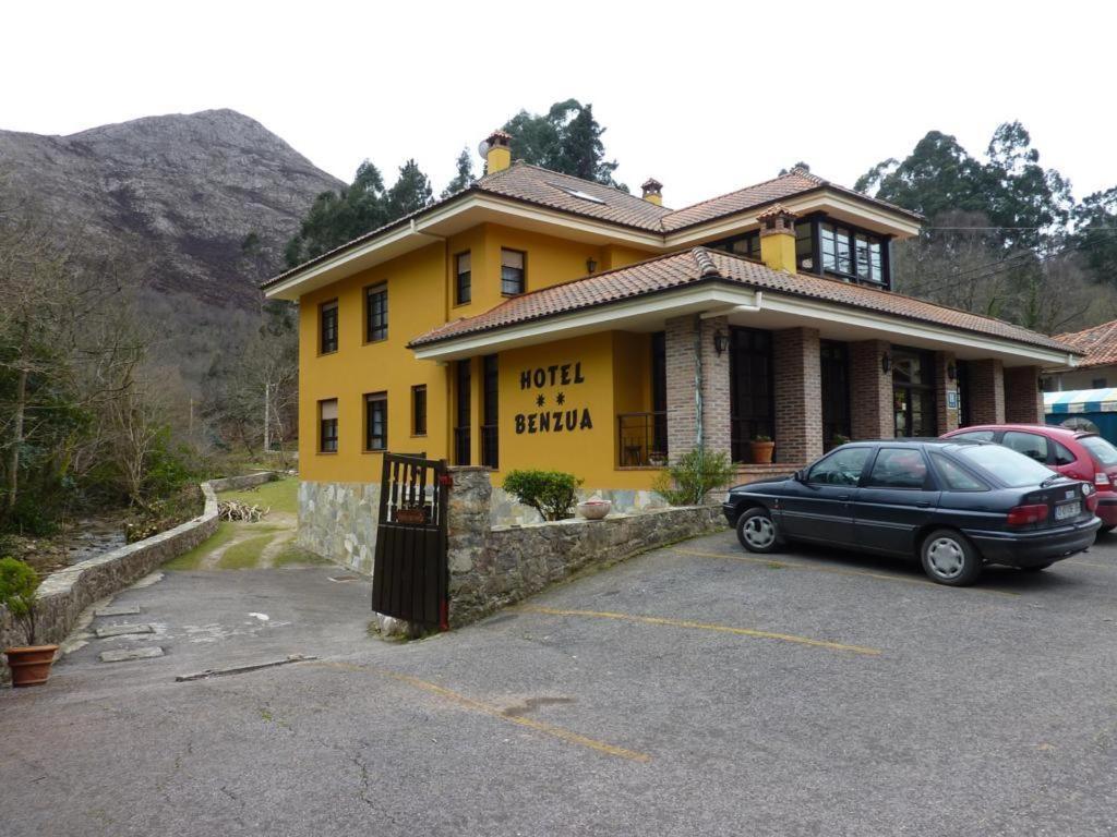 Hotel Benzua Villanueva de Ardisana Eksteriør bilde